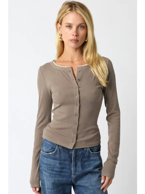 Saige Top in Truffle